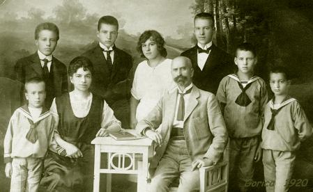 Družina Tuma leta 1920 v Gorici
